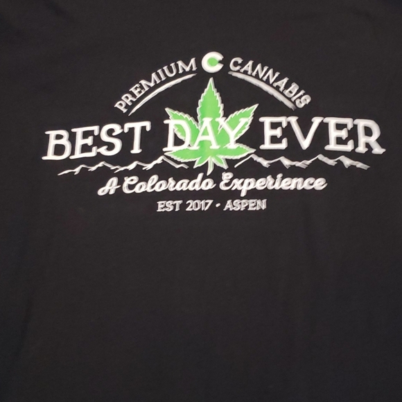 Best Day Ever Tee - Picture 2 of 3